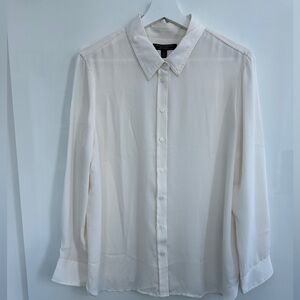 Banana Republic Dillon Classic Fit Blouse in Cream - Petite Large